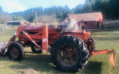dave_repp_on_tractor_blog_horizontal_400x250